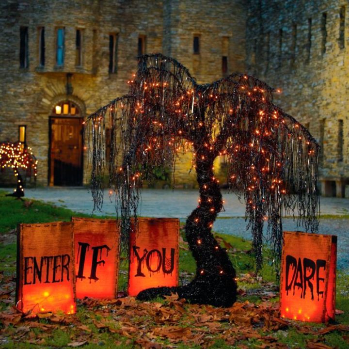 Cute Halloween Front Porches Grandinroad Enter If You Dare Luminaries