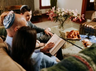 Embracing Shabbat